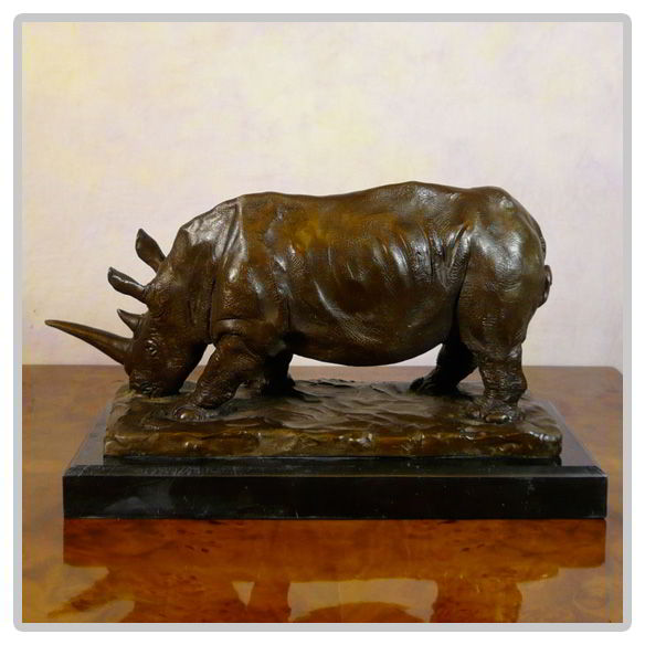 Sculpture Rhinocéros en bronze