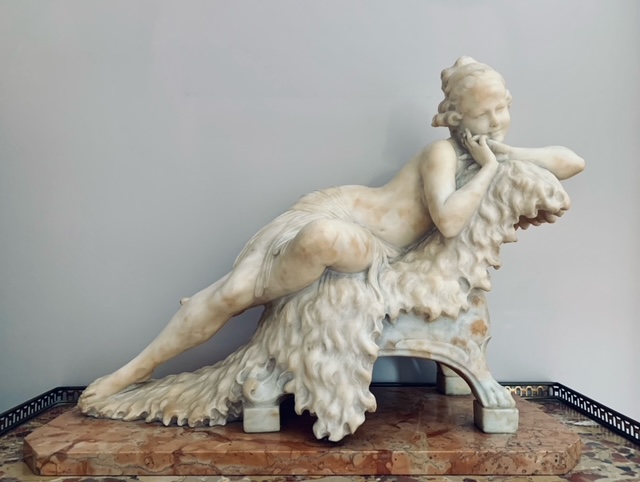 Sculpture en marbre du XIXe siècle